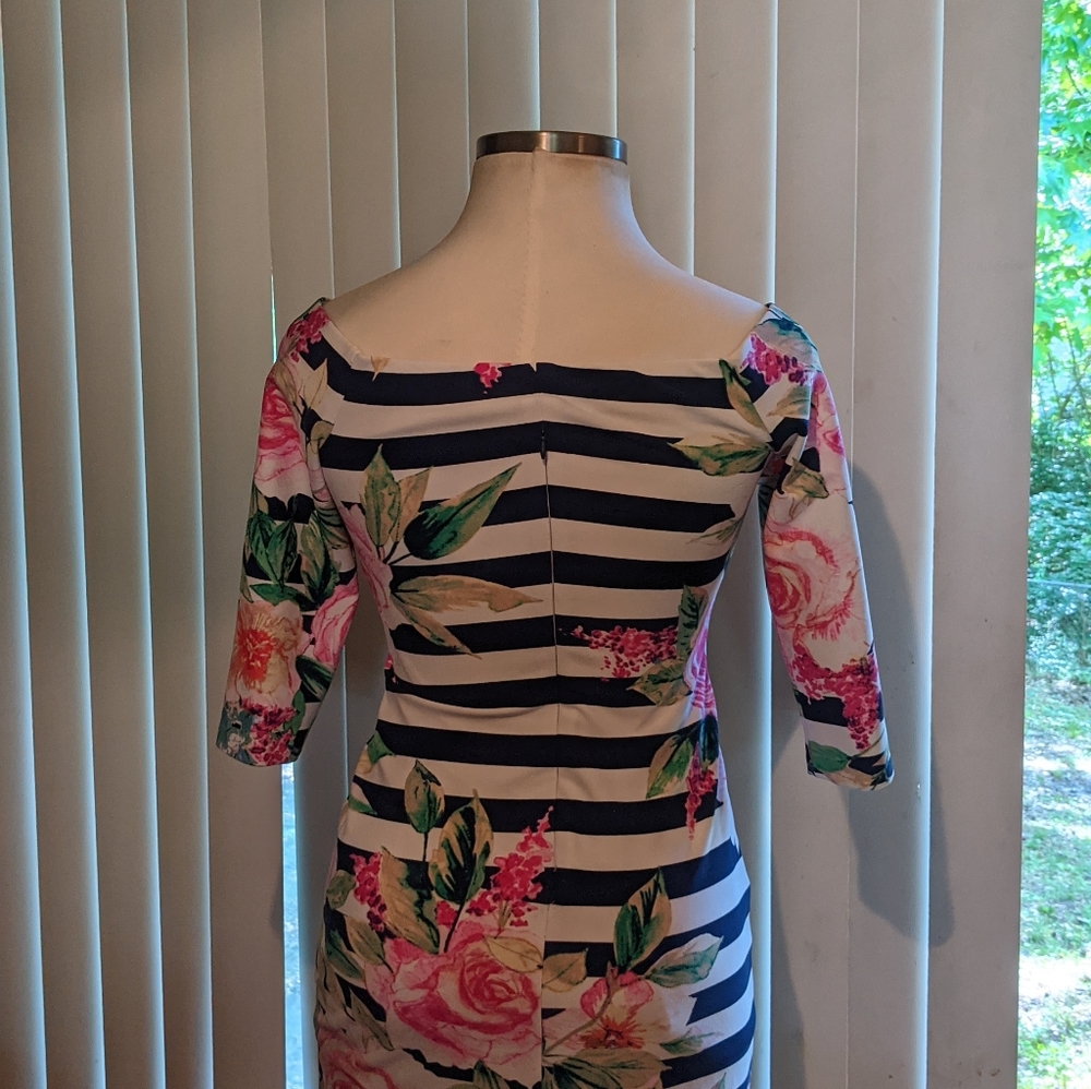 Dress - Picture 2 of 6